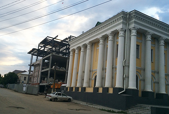 Строительство торгового центра Киракосяна приостановлено окончательно
