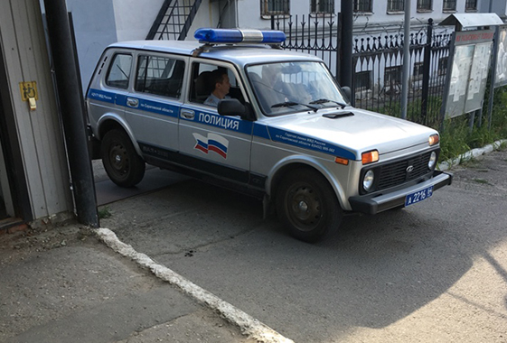 Полицейские насильника из Вольска задержали за мошенничество