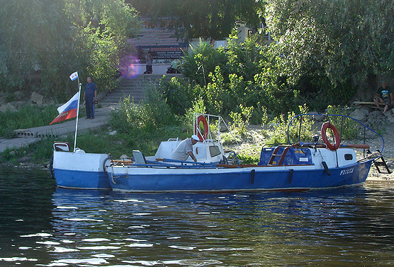 У жителя Вольска украли лодку и разрезали на металлолом
