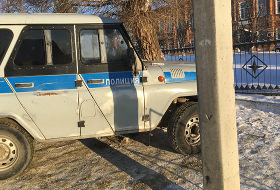 Двух жителей Вольска задержали за кражу 8 люков