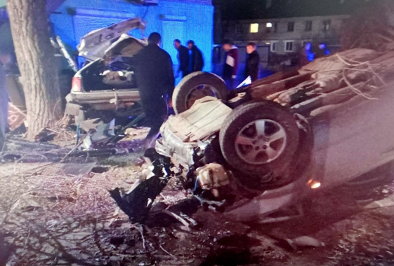 Пассажир «Нивы» погиб в ДТП с иномаркой под Вольском